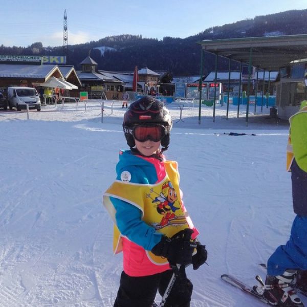 Schoolonsnow13